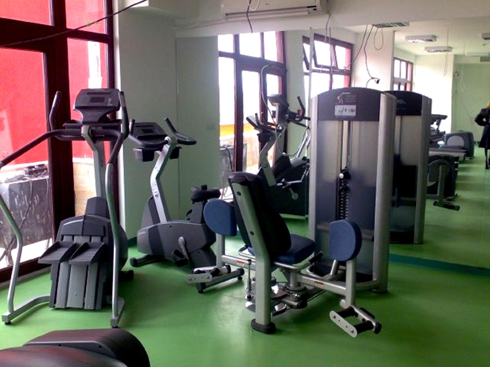 Gimnasio Menada Ravda Apartments