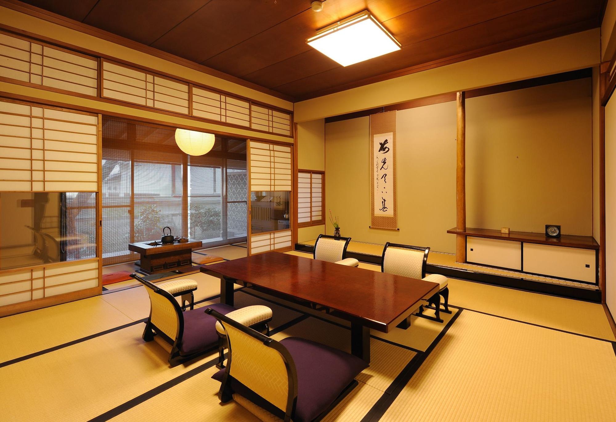 Habitación Ryoutei Ryokan YASUI