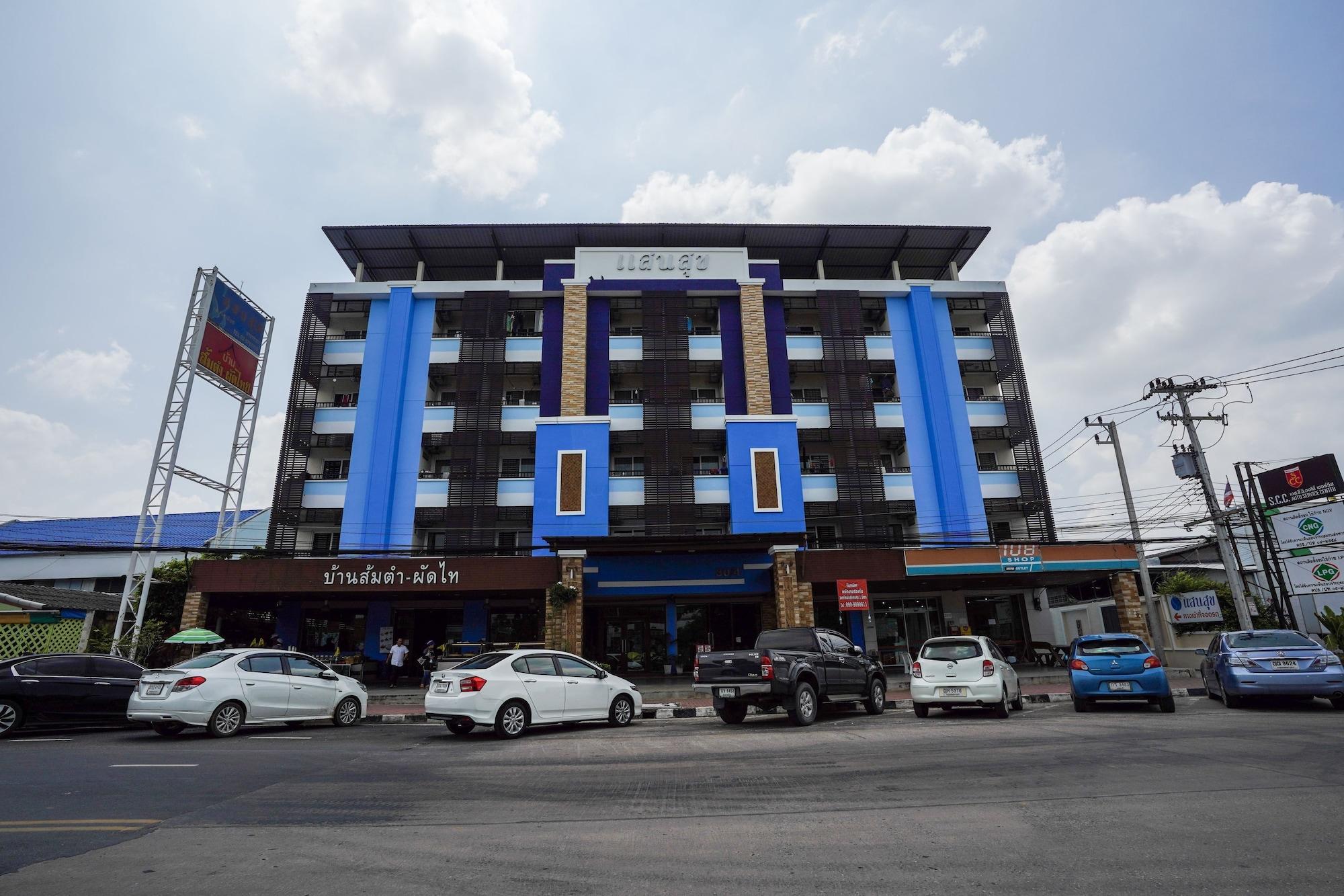 Vista Exterior Sansuk Apartment