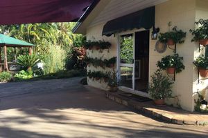 Alojamiento - Kookaburra Lodge