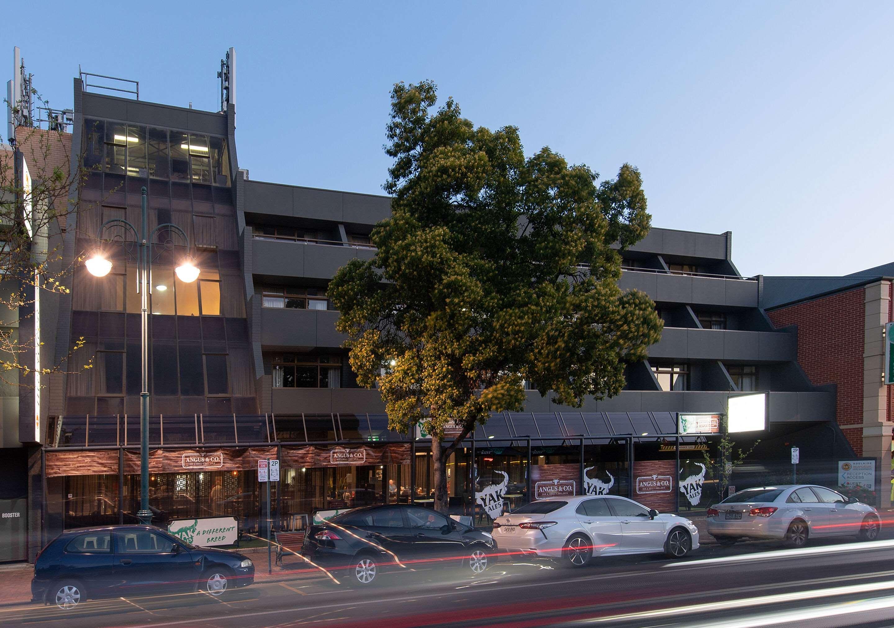 Vista Exterior Comfort Hotel Adelaide Meridien