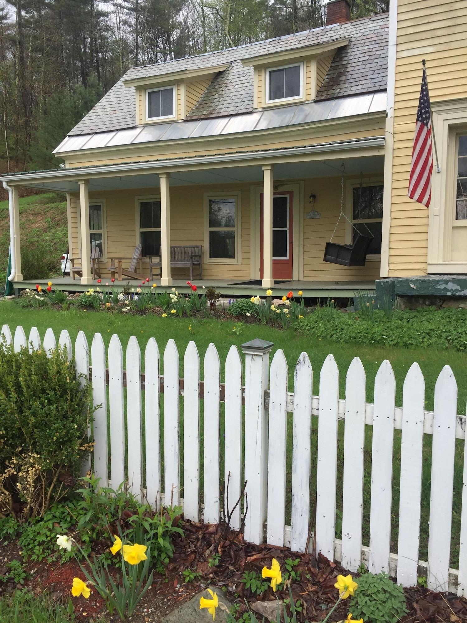 Varios The Ira Allen House