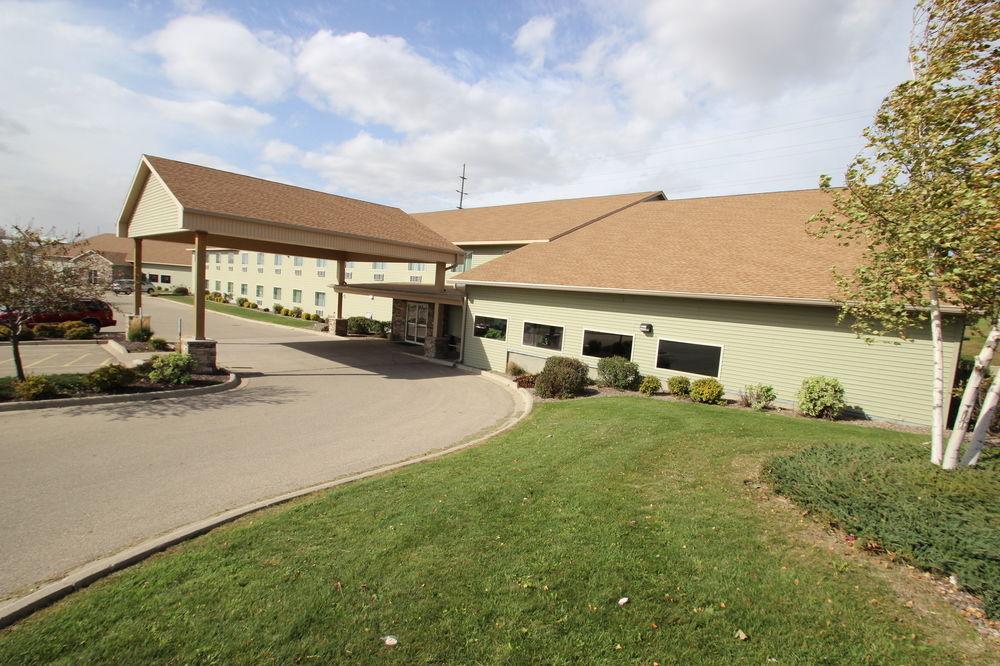 Varios Super 8 by Wyndham Darlington