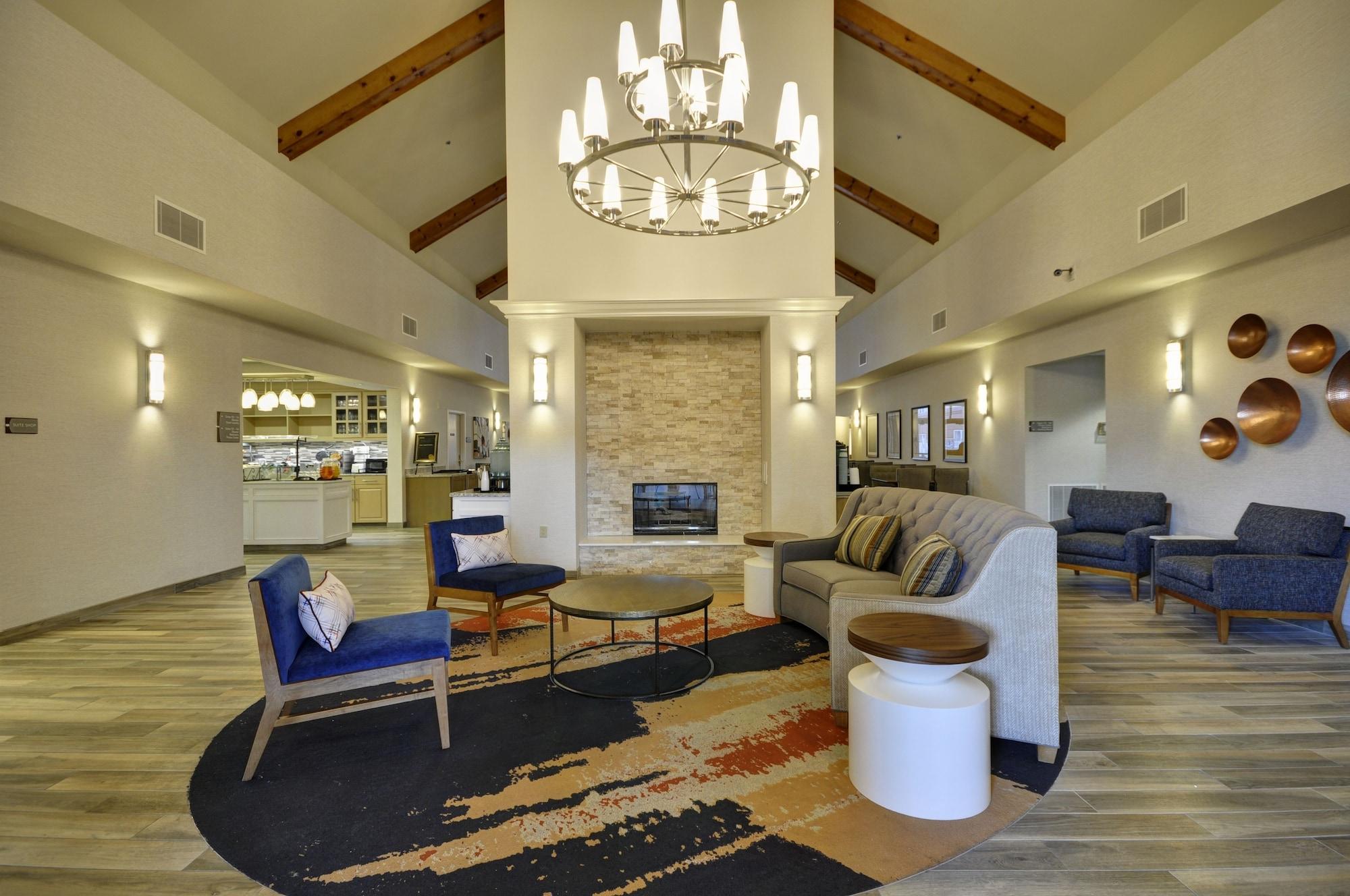 Vista Lobby Homewood Suites by Hilton Phoenix-Biltmore