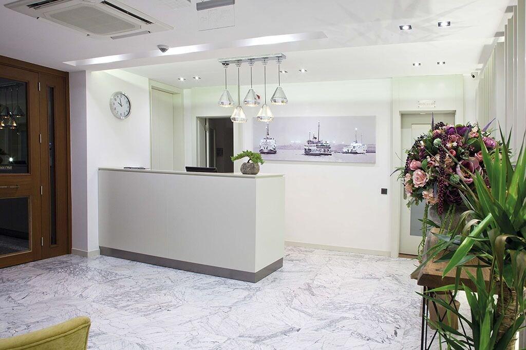 Vista Lobby Casa Bianca Hotel