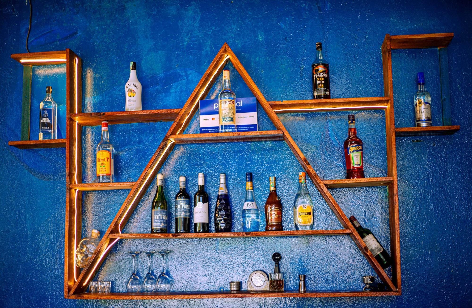 Bar/Salón Ondo House