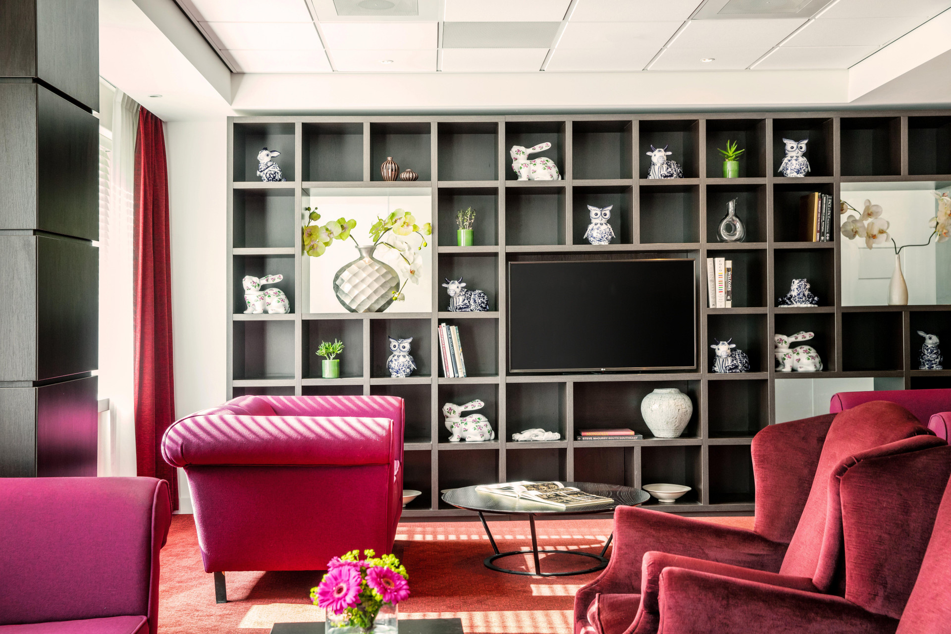 Vista Lobby Holiday Inn Express Amsterdam - Sloterdijk Station by IHG