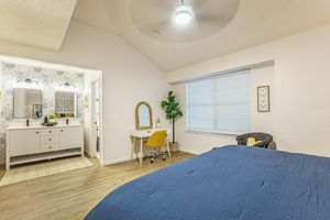 Alquiler Temporario - CHIC 3-bedroom tri-level house w/ great bedding East El Paso with all you need