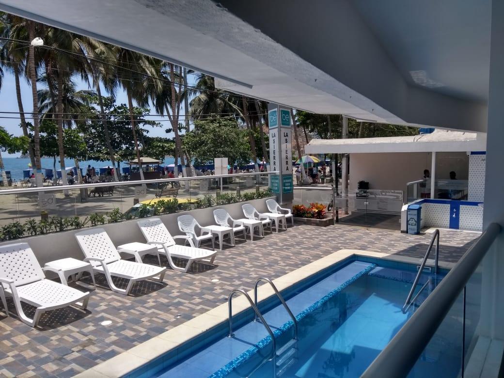 Vista Piscina Hotel be La Sierra