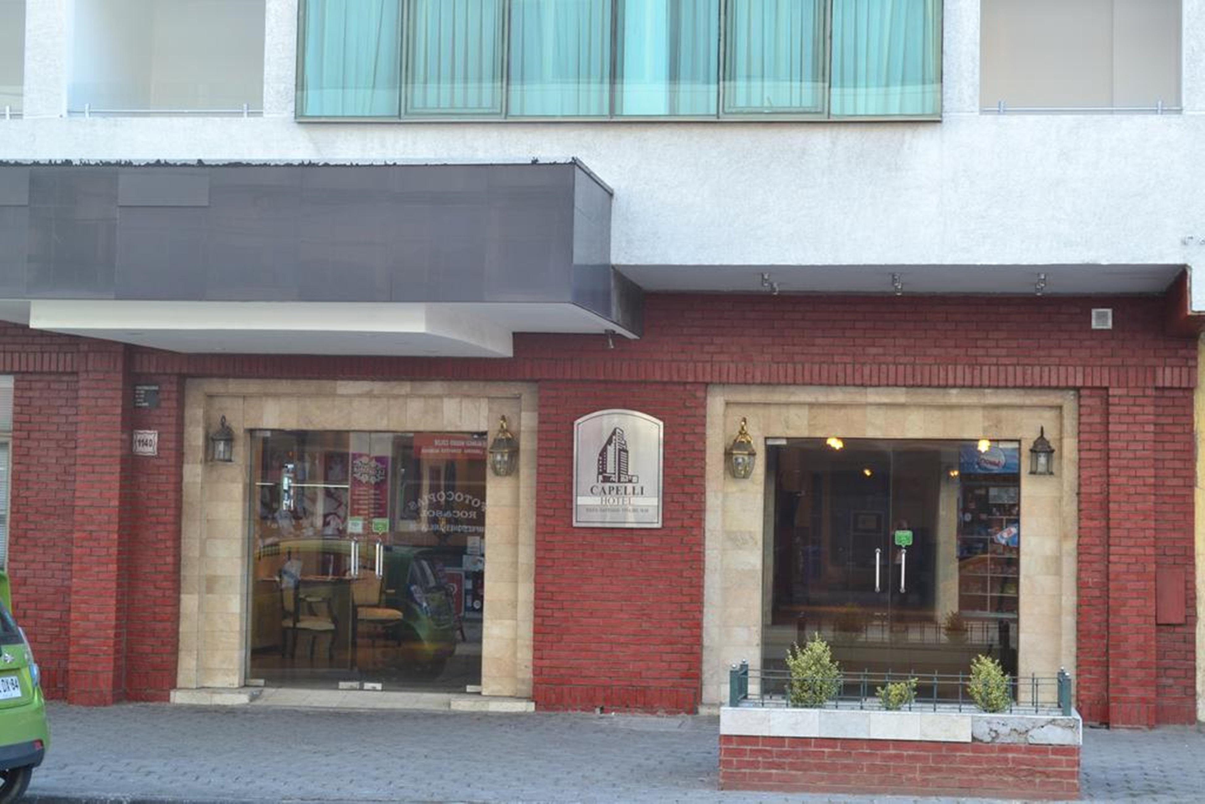 Vista Exterior Hotel Capelli Express