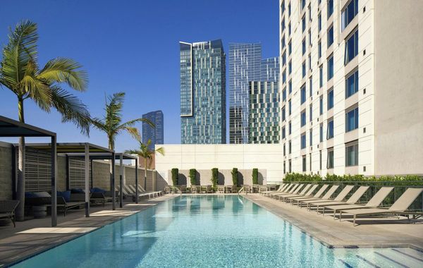 Courtyard Los Angeles L.A. LIVE