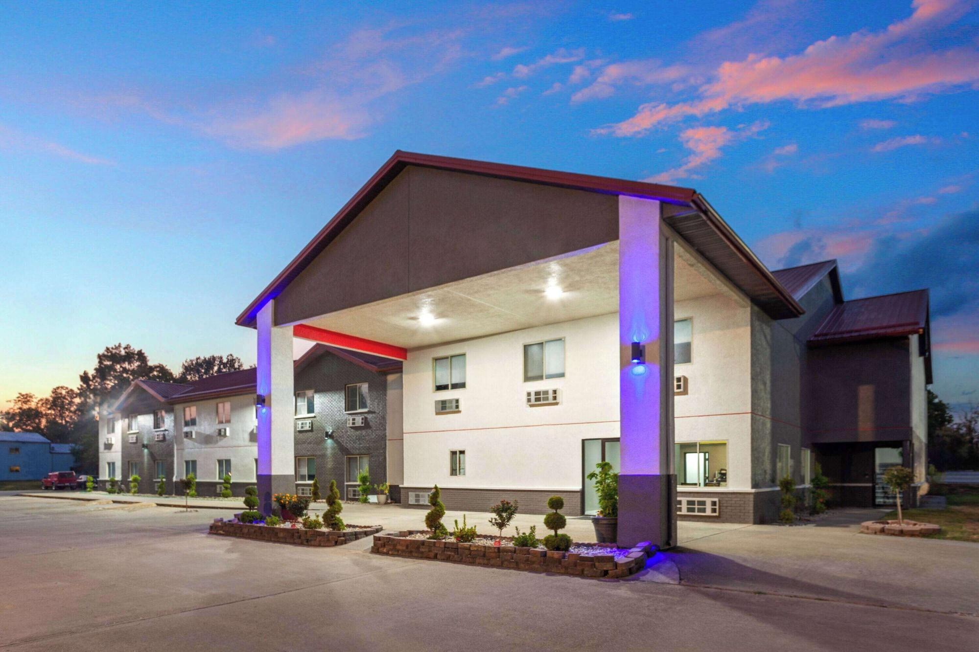 Vista Exterior Super 8 by Wyndham Olney
