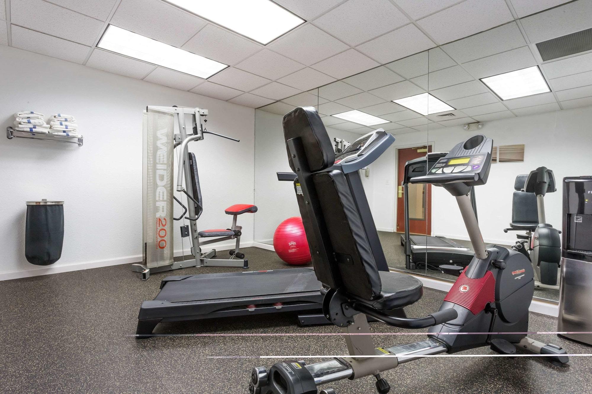 Gimnasio Quality Inn Zephyrhills - Dade City