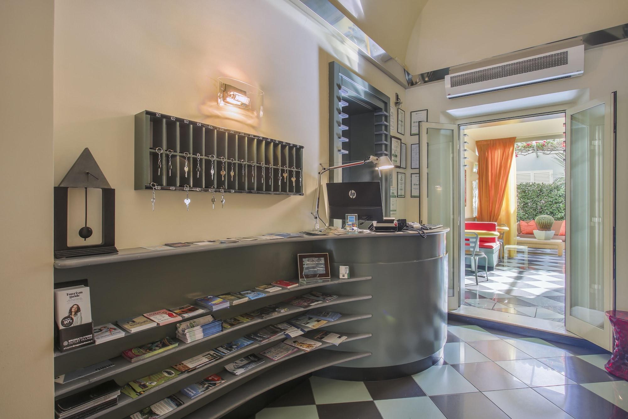 Vista Lobby Hotel Tirrenia