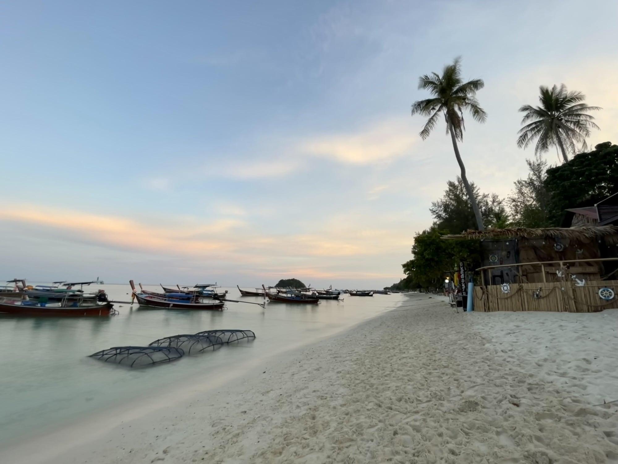 Vista Exterior Lipe Power Beach Resort