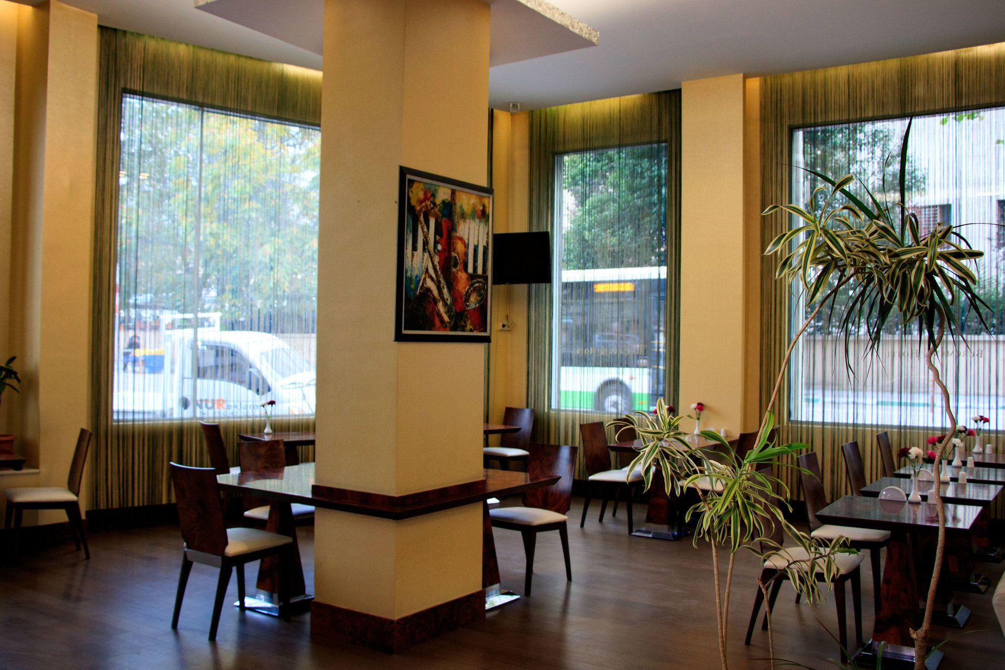 Bar/Salón Burçman Hotel