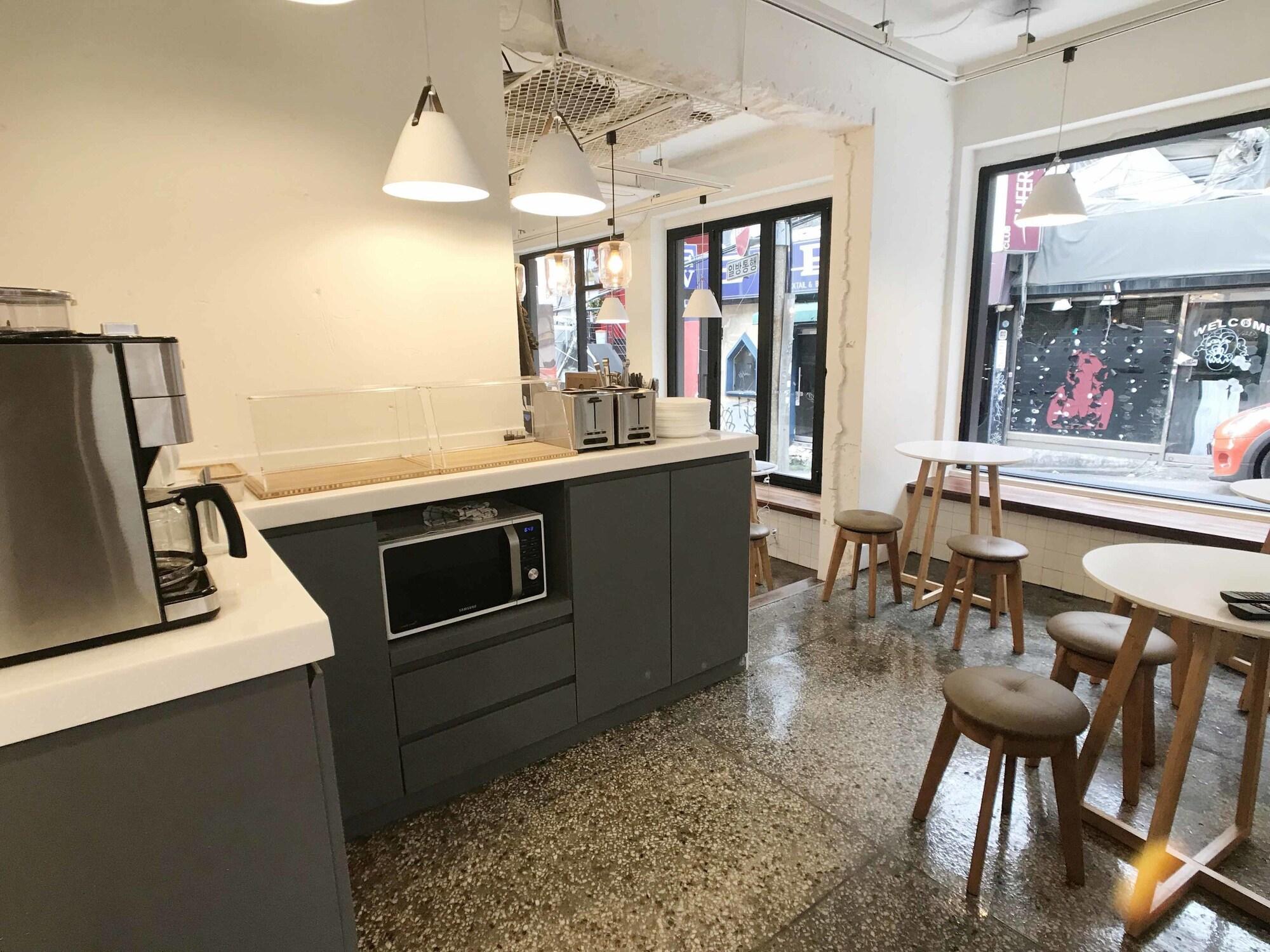 Vista Lobby Seoul Cube Itaewon - Hostel