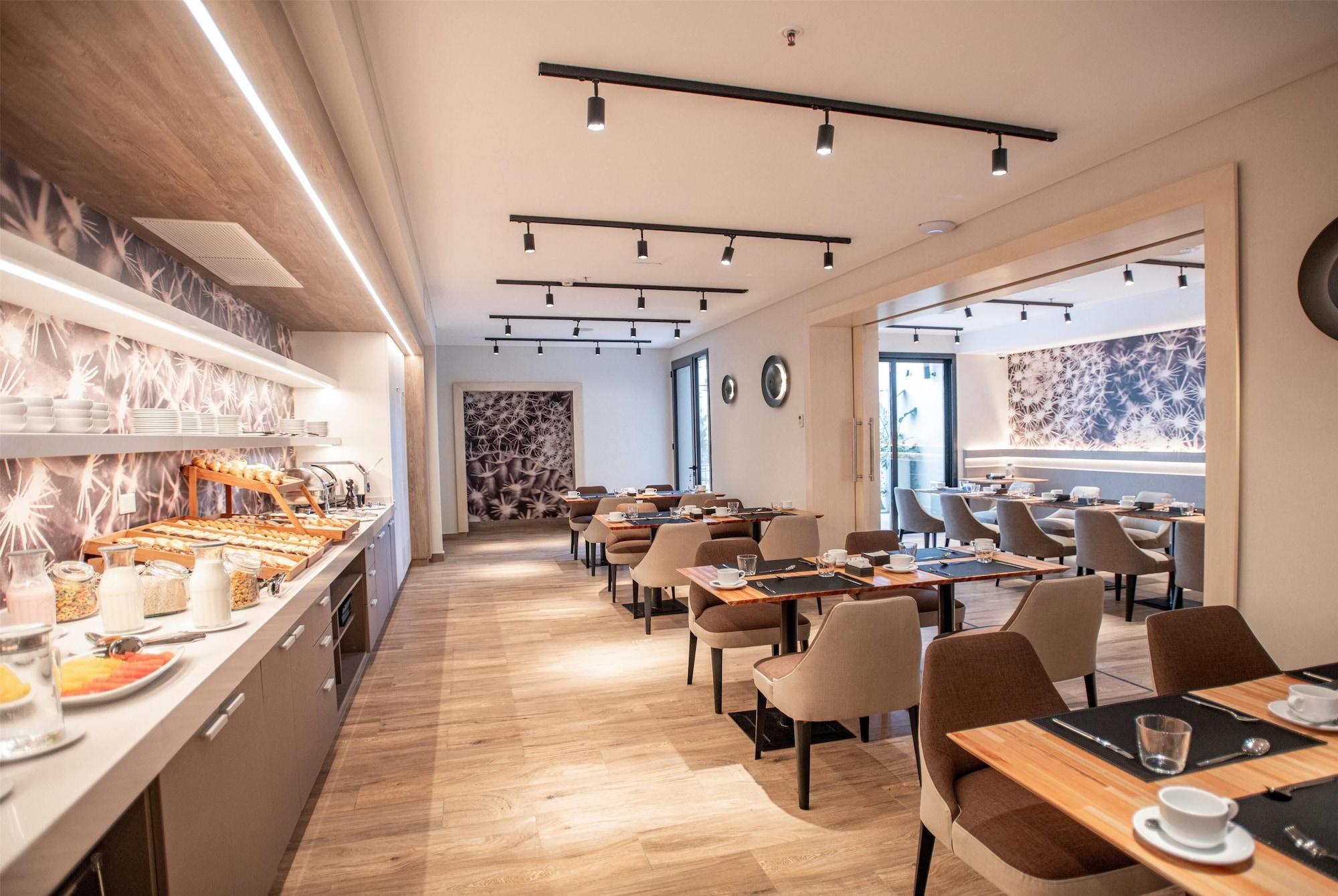 Restaurant Dazzler By Wyndham Salta