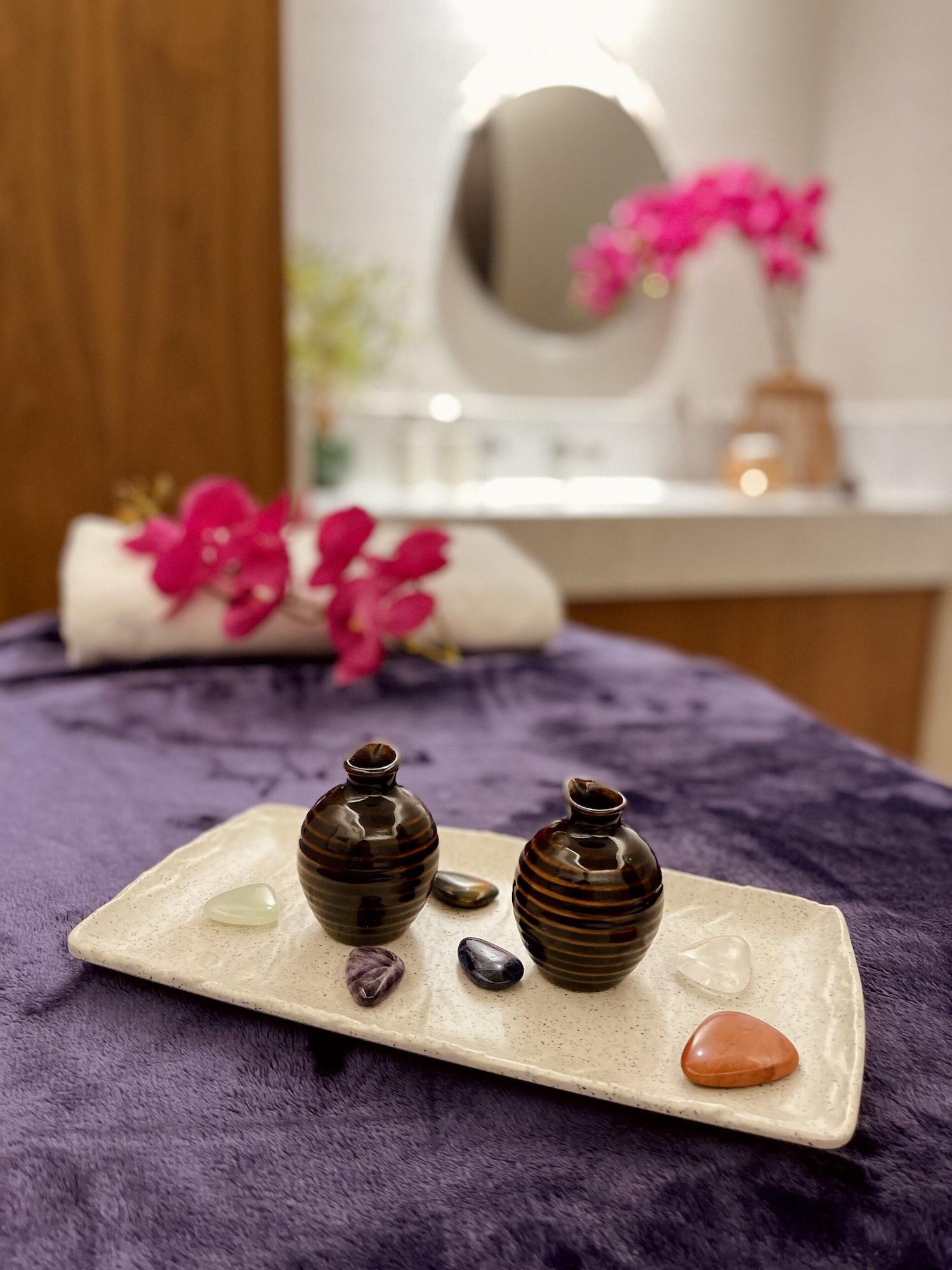 Spa DoubleTree by Hilton Dubai M Square Hotel & Residences