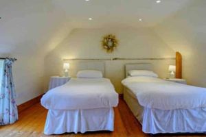 Casas - Luxury Farmhouse with pool table nr Southwold