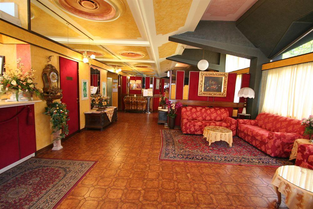 Vista Lobby Ai Ronchi Motor Hotel