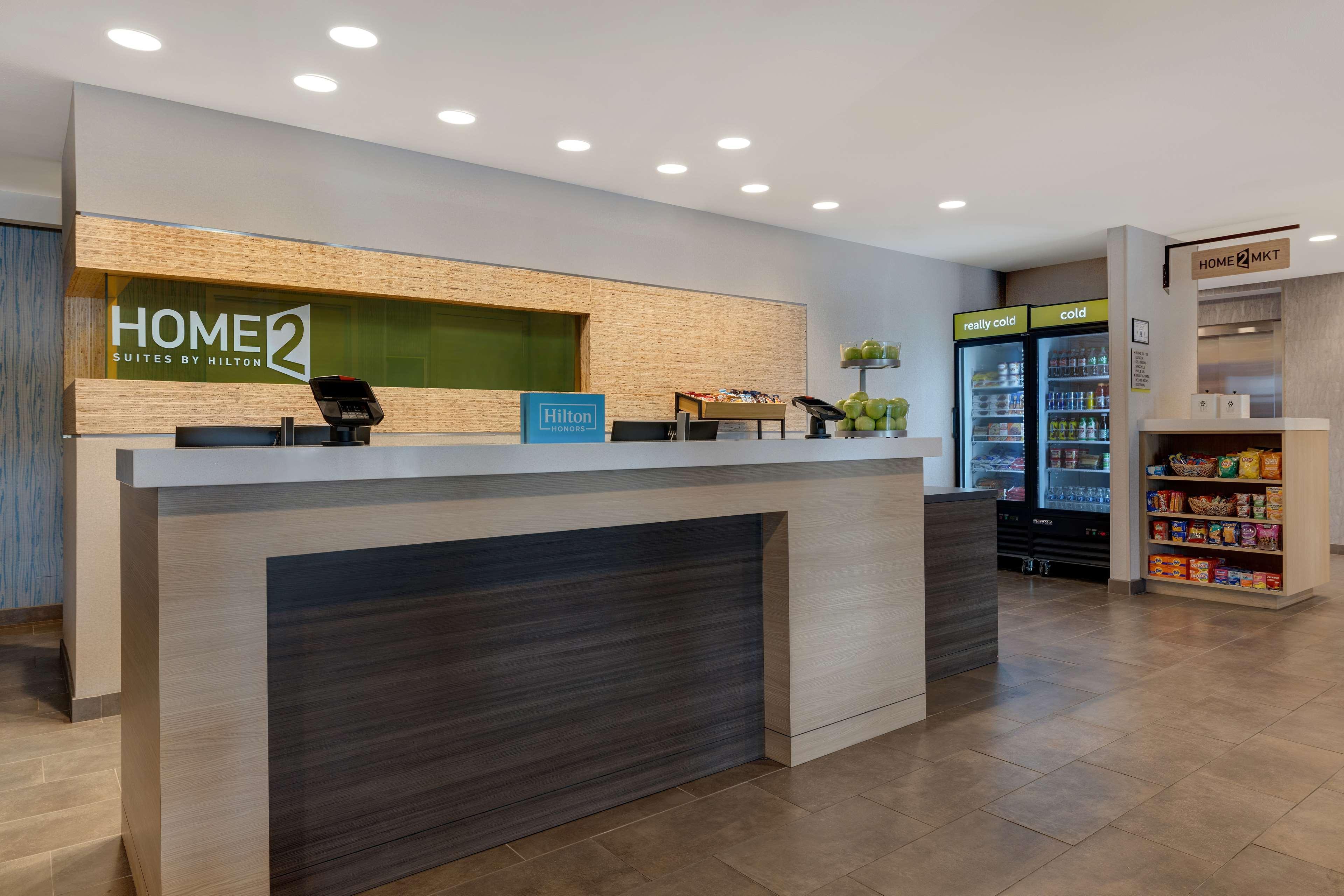 Vista Lobby Home2 Suites by Hilton Las Vegas Southwest I-215 Curve