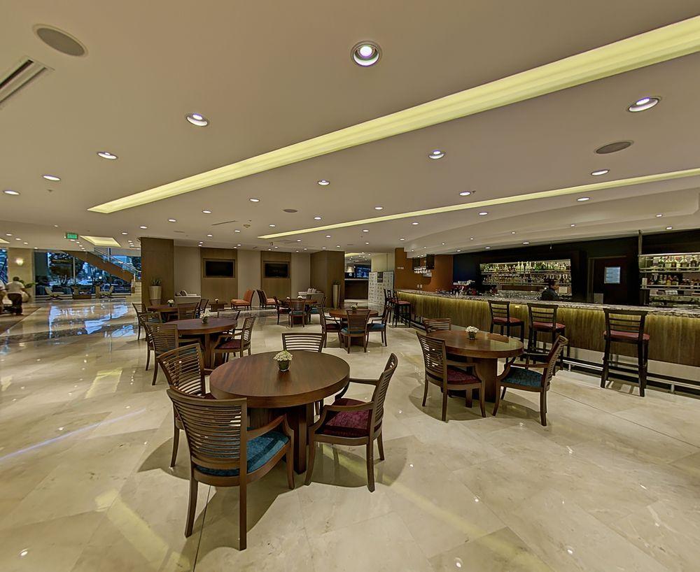 Bar/lounge Sheraton Guayaquil Hotel