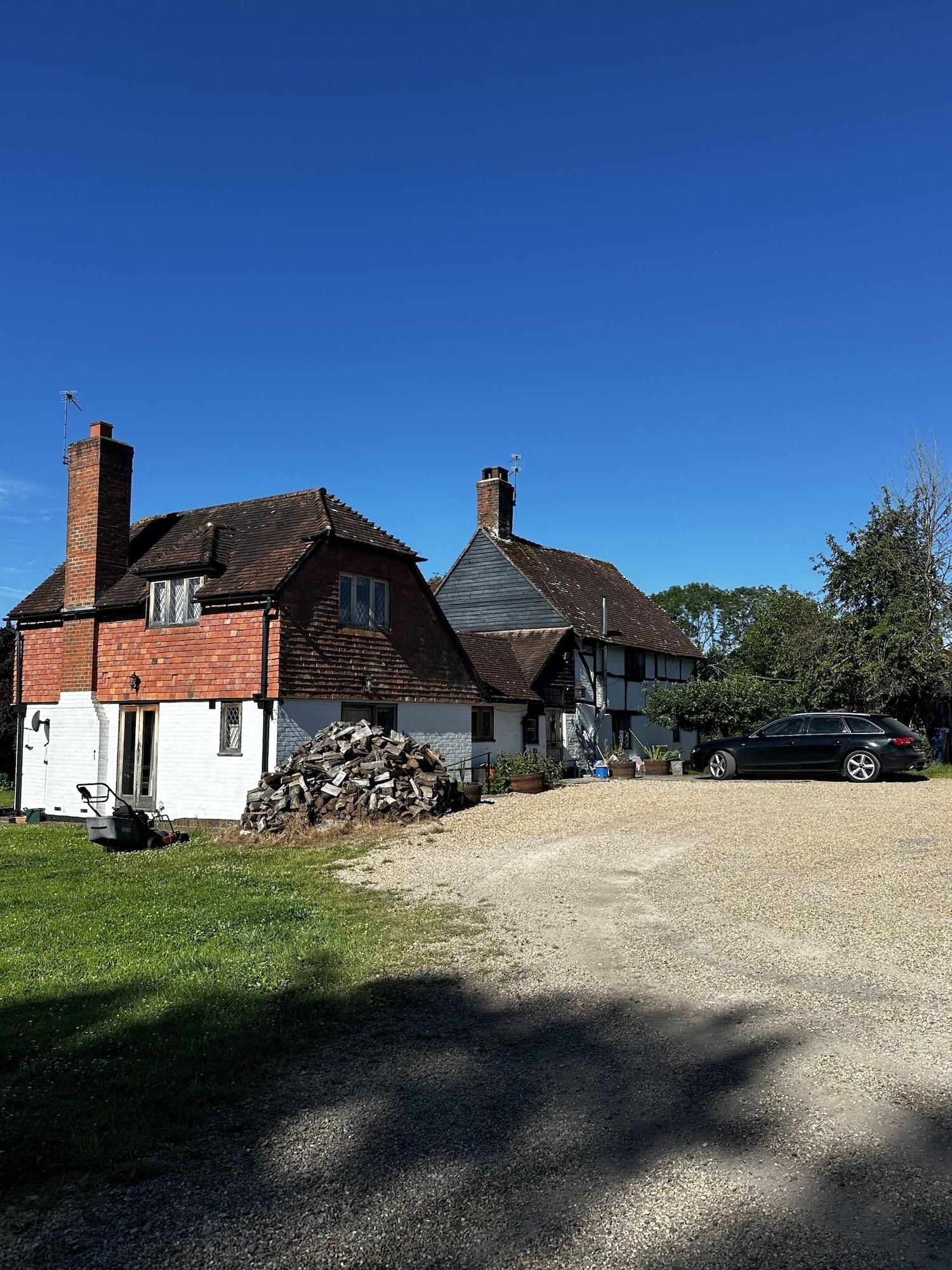 Vista Exterior Bed and Breakfast Dunsfold