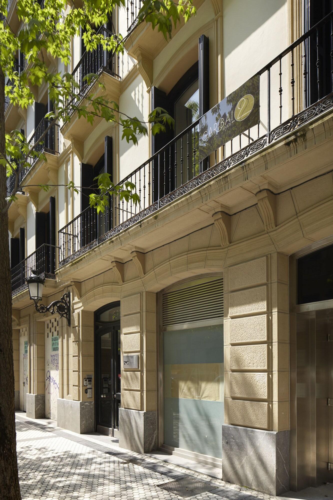 Vista Exterior Pensión Garibai