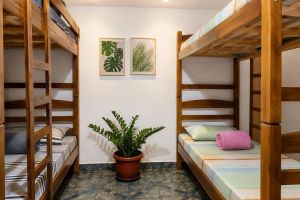 Alojamiento - Hostel Goiabeiras com Piscina Próximo à Arena Pantanal