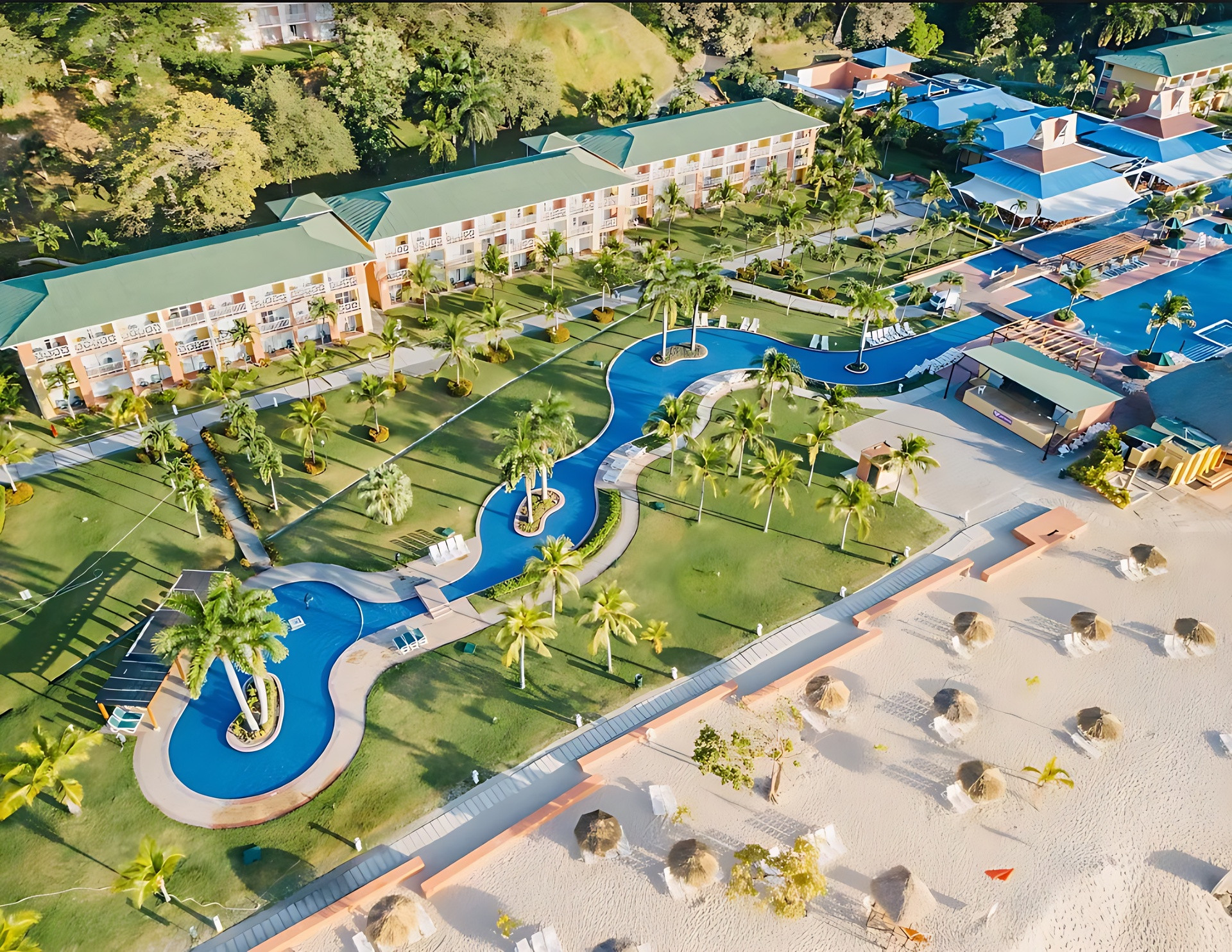Vista Piscina Grand Decameron Panamá, A Trademark All-Inclusive Resort