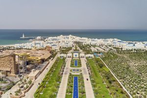 Alojamiento - Hilton Salwa Beach Resort & Villas