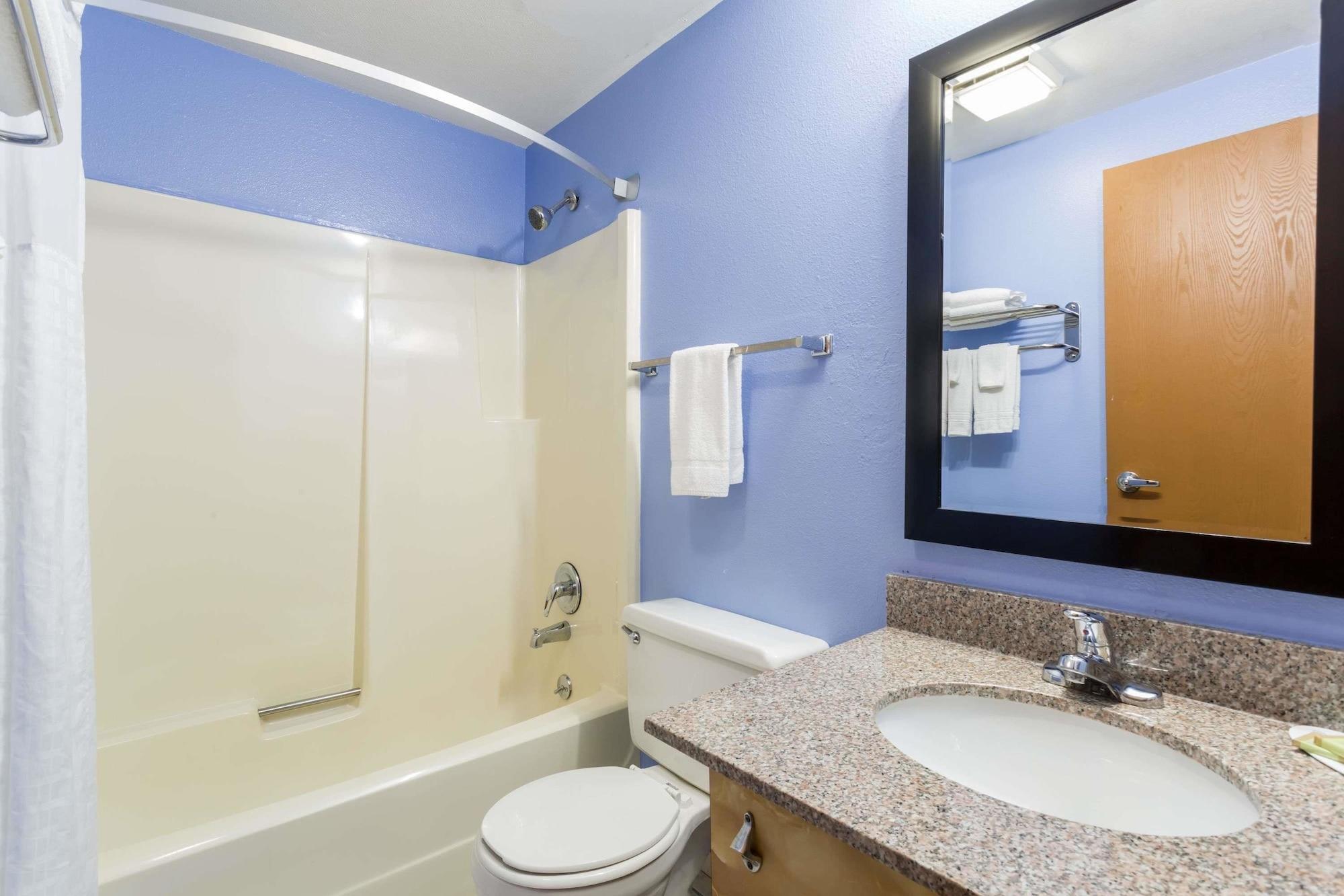 Equipamiento de Habitación Super 8 by Wyndham Douglas