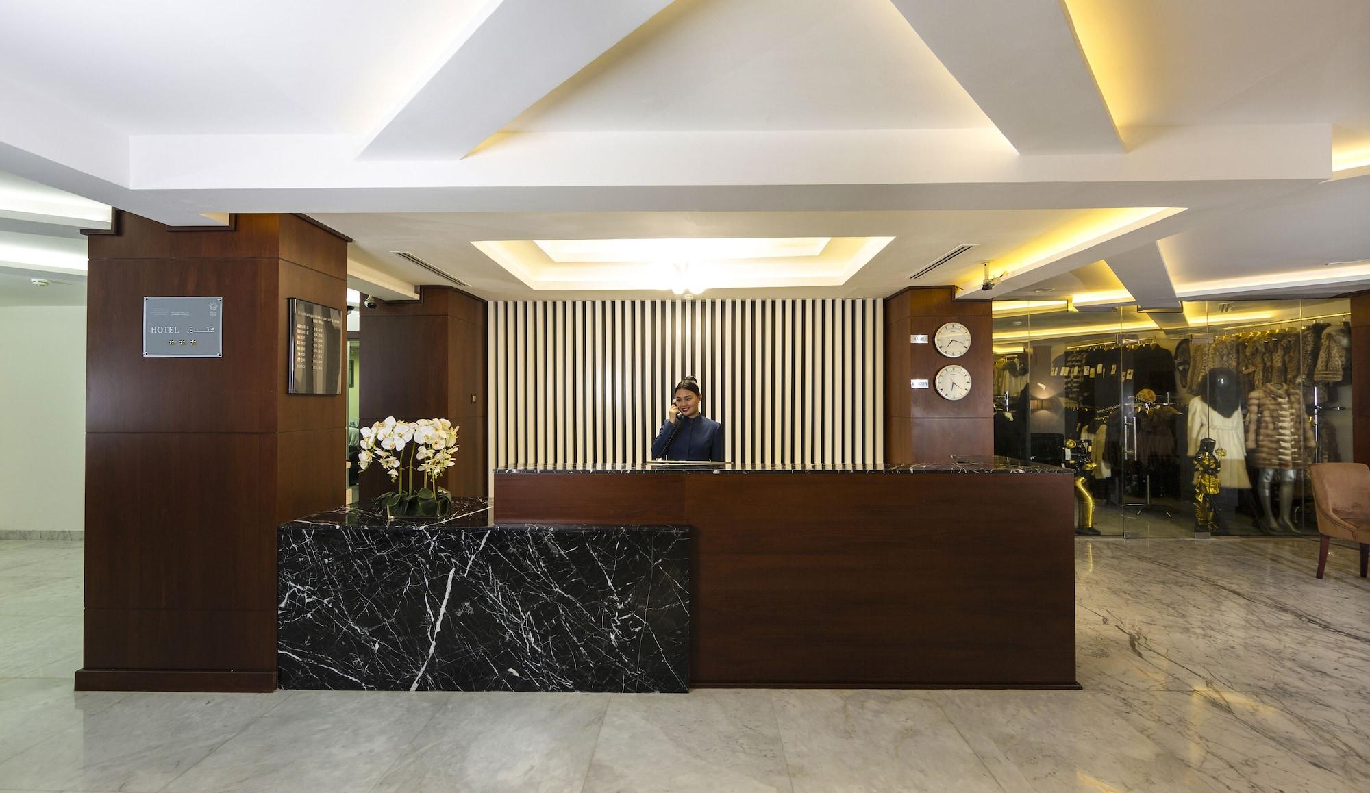 Vista Lobby Nova Park Hotel