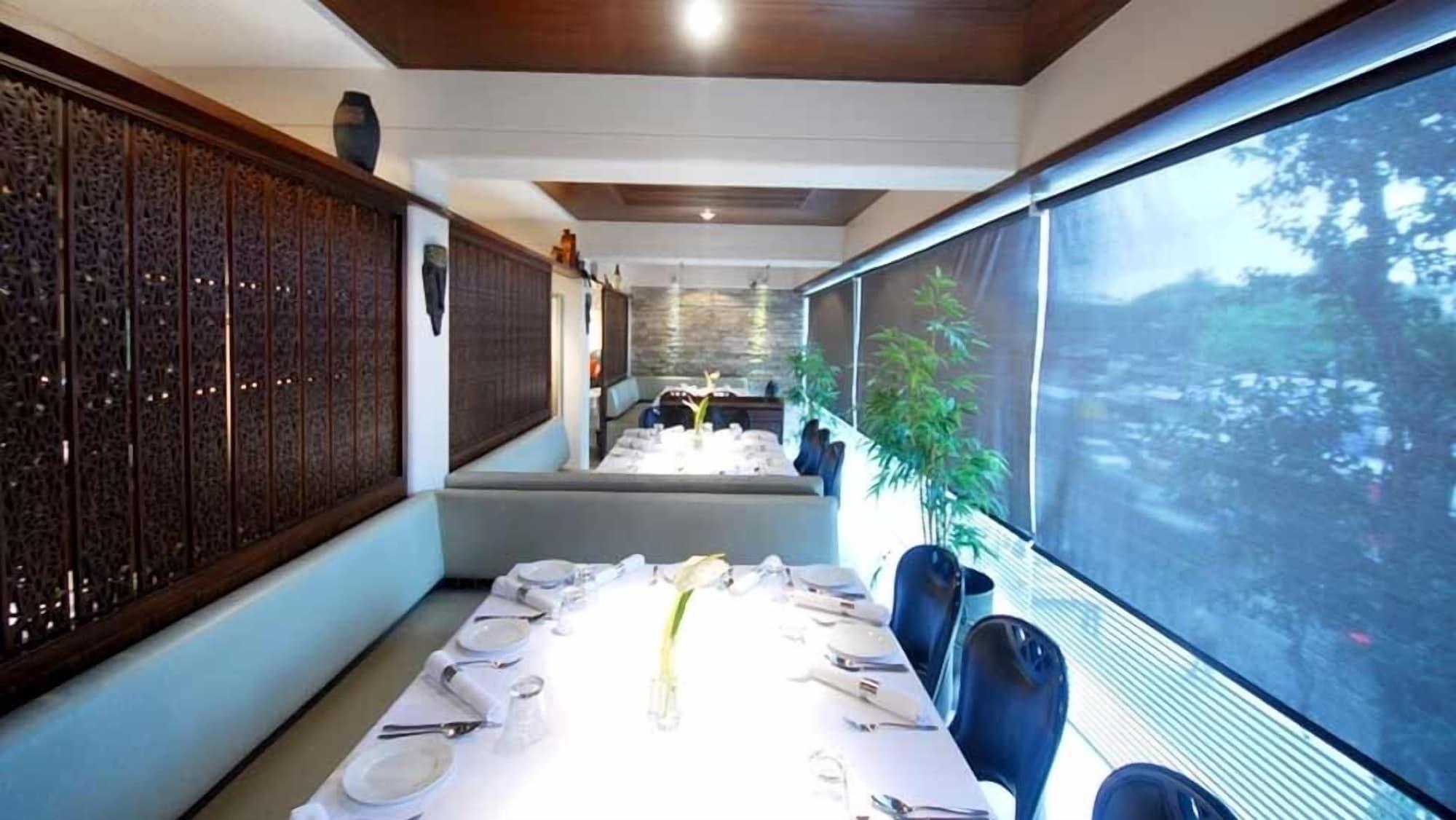 Restaurant Sai Palace Hotel