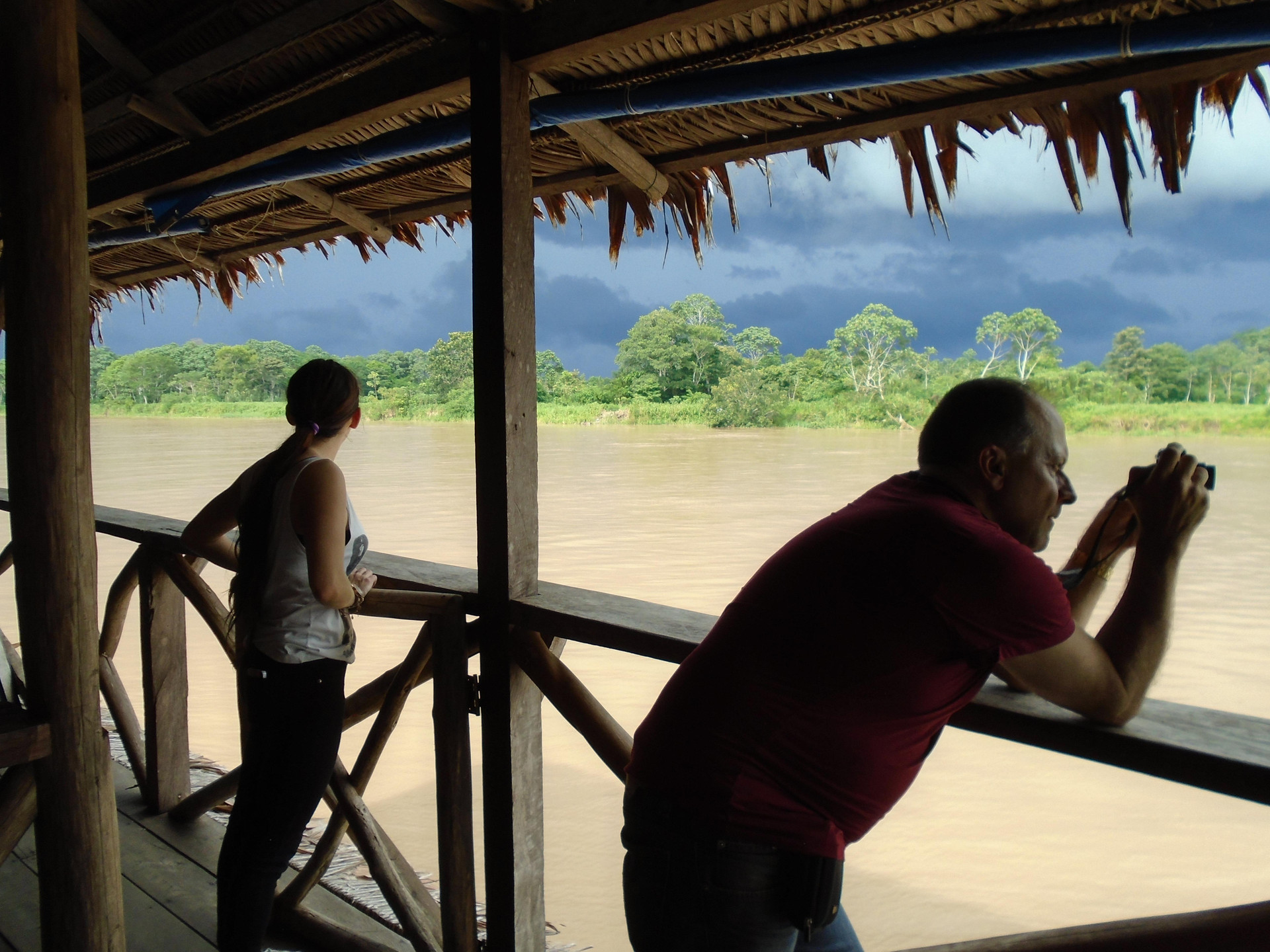 Varios Floating Cabin Kurupira