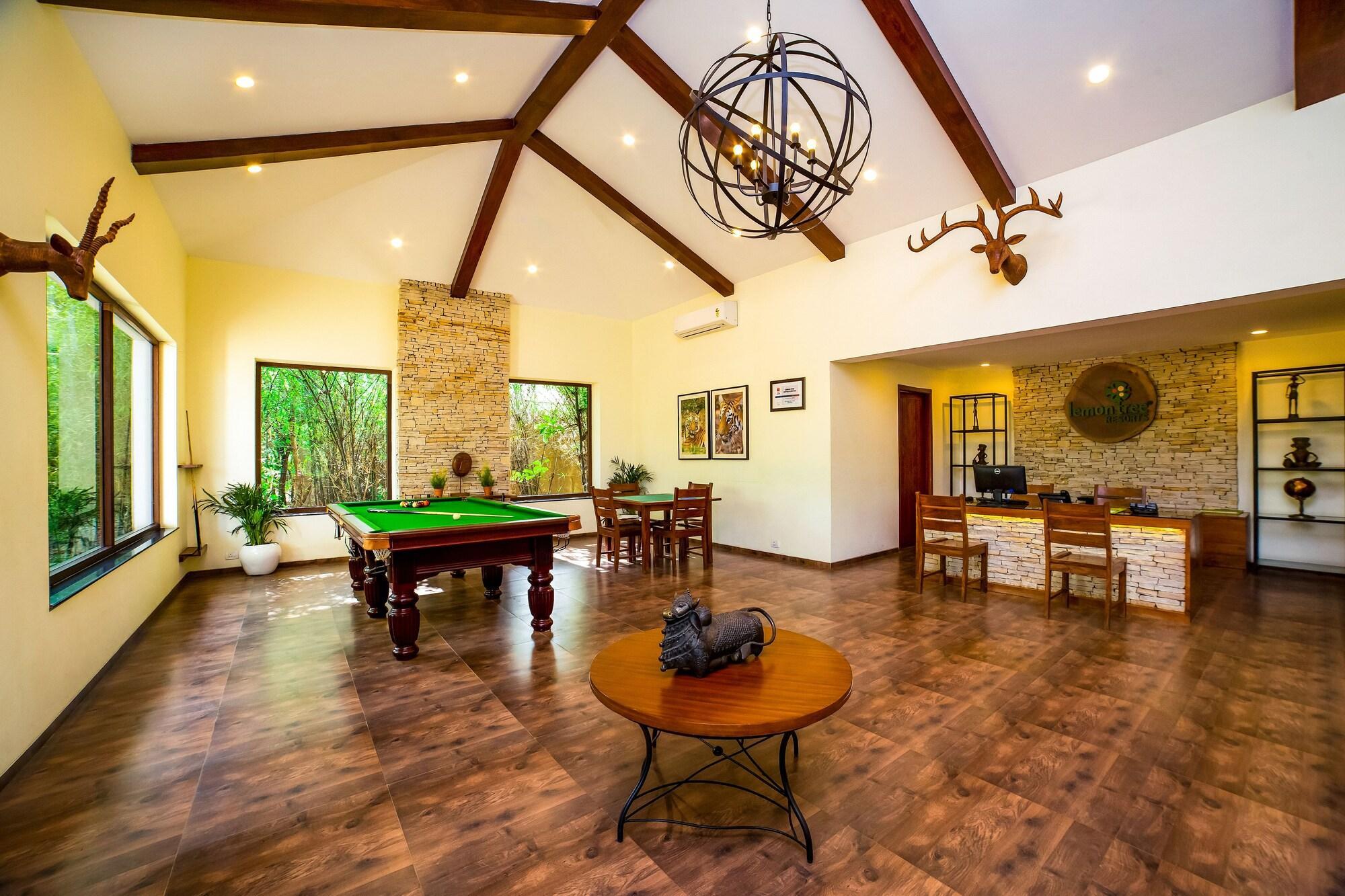 Vista Lobby Lemon Tree Wildlife Resort, Bandhavgarh