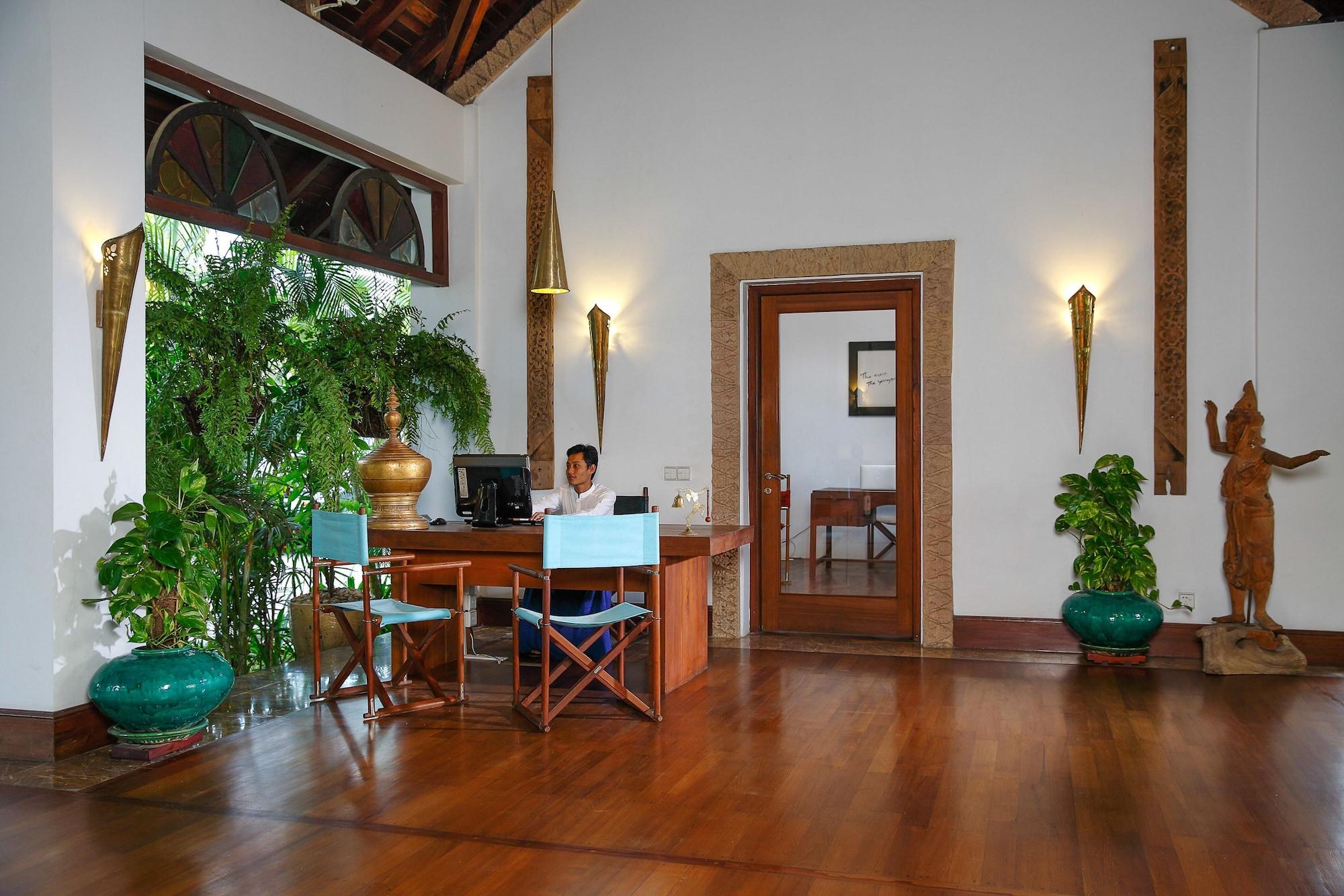 Vista Lobby NgapaliI Bay Villas & Spa