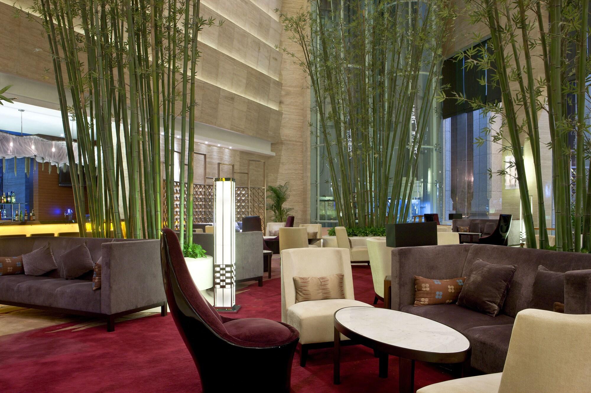Bar/Salón Four Points by Sheraton Taicang