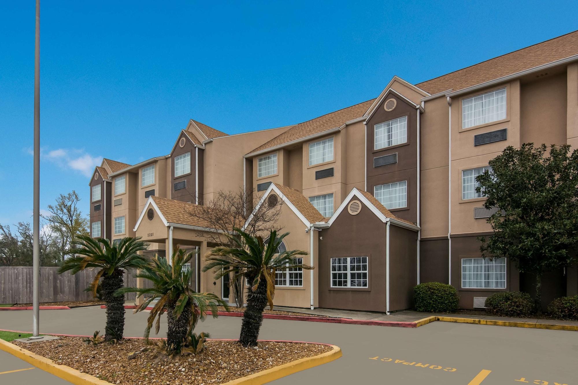 Vista Exterior Americas Best Value Inn & Suites Lake Charles at I-210 Exit 5
