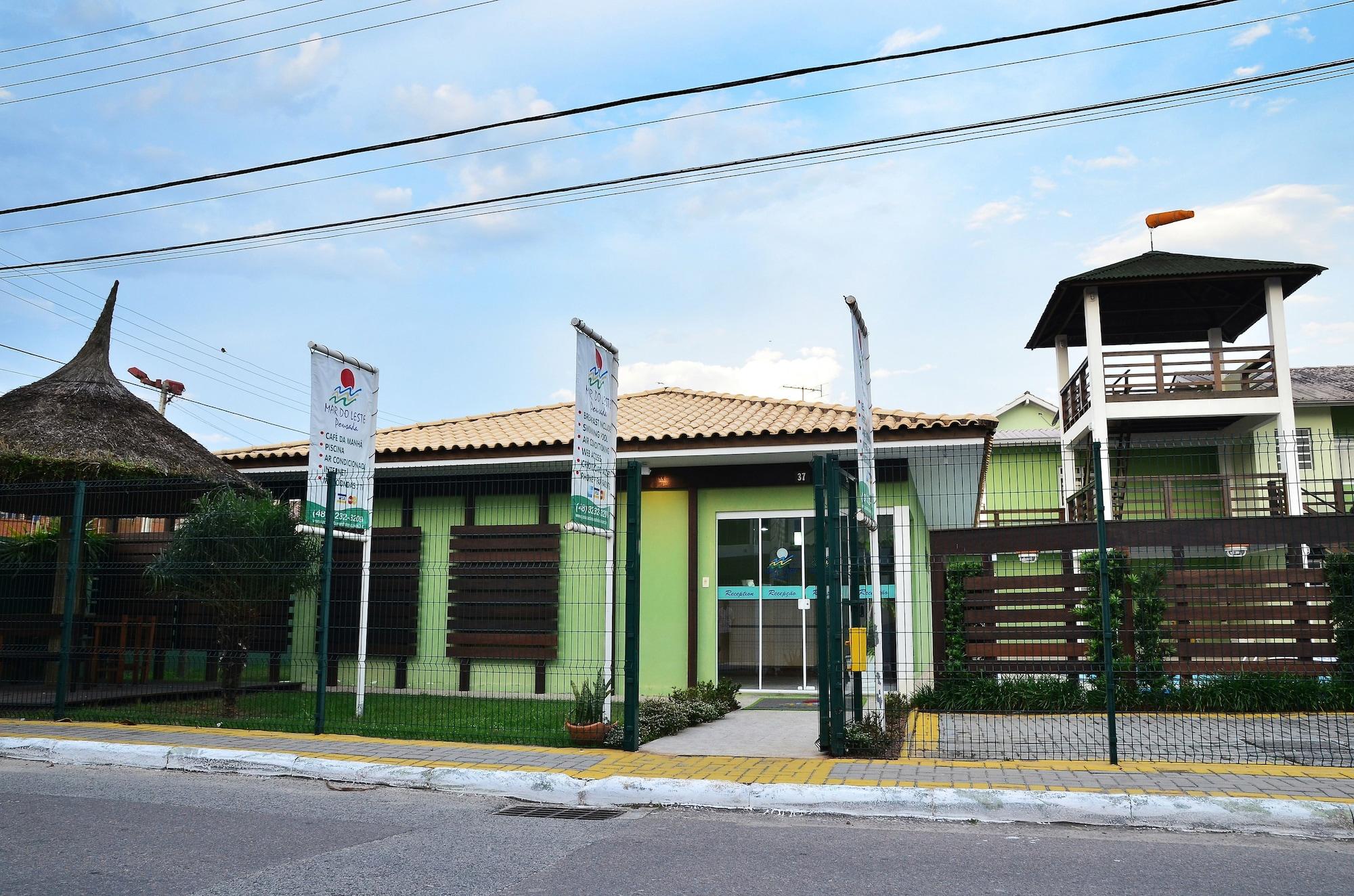Vista Exterior Pousada Mar do Leste