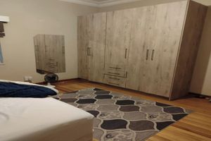 Alquiler Vacacional - A Mother a Sons and Daughter Approach Towards Modern Living