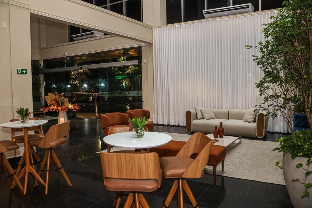 Vista Lobby Amazon Park Hotel