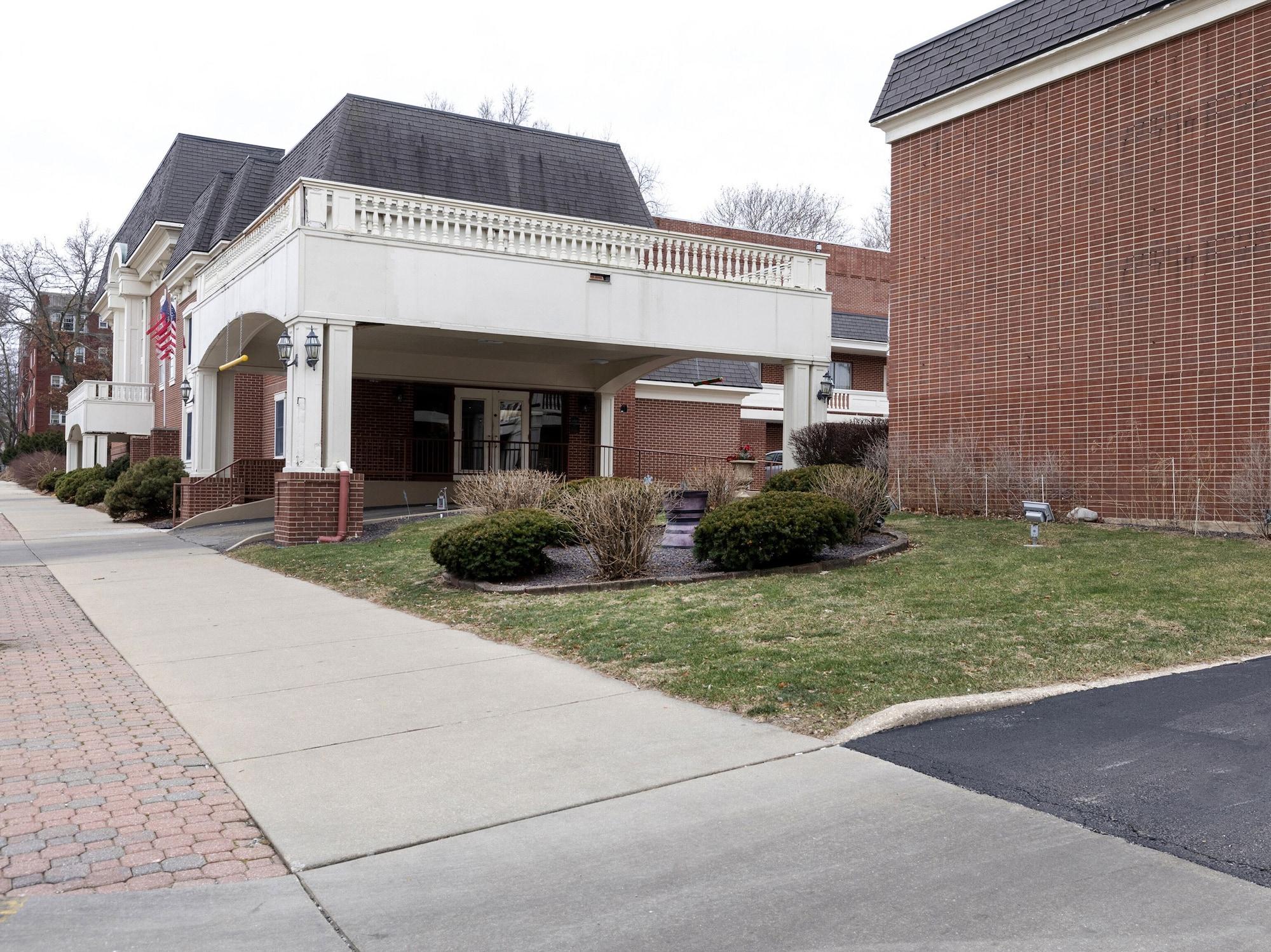 Vista Exterior Mansion View Inn and Suite