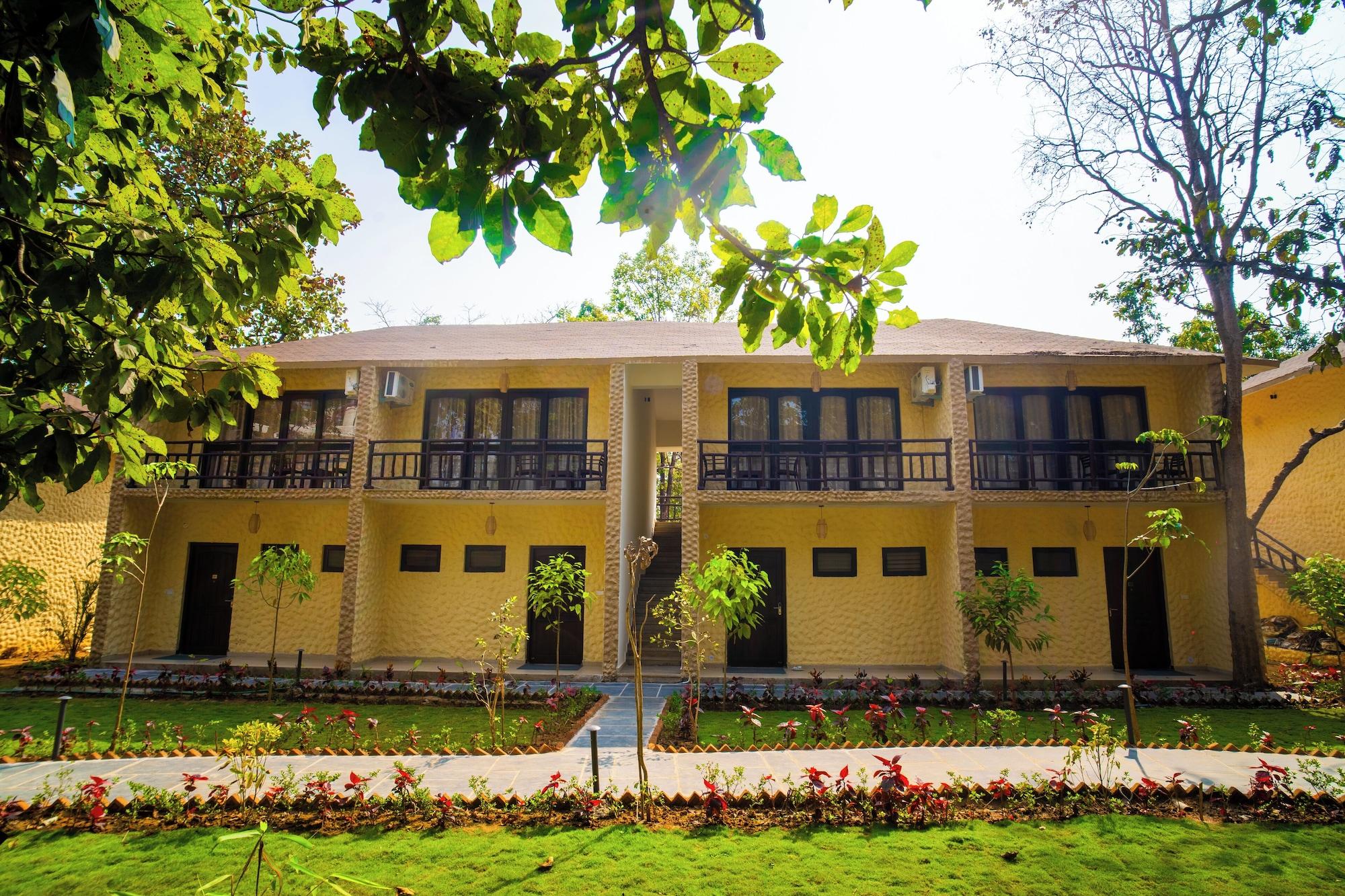 Vista Exterior Citrus Prime Kanha Resort and Villas