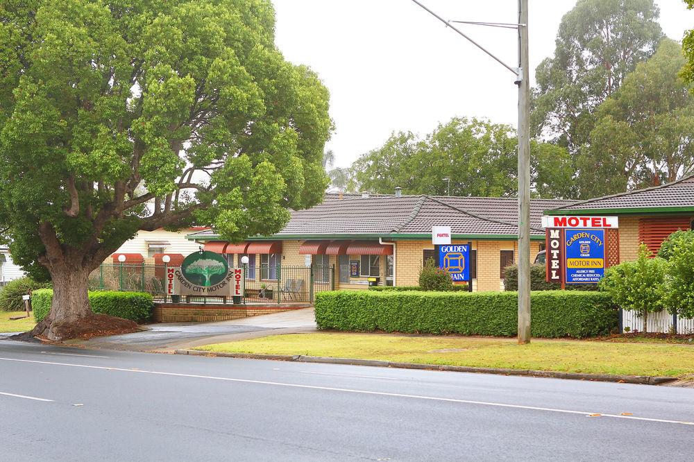 Vista Lobby Garden City Motor Inn
