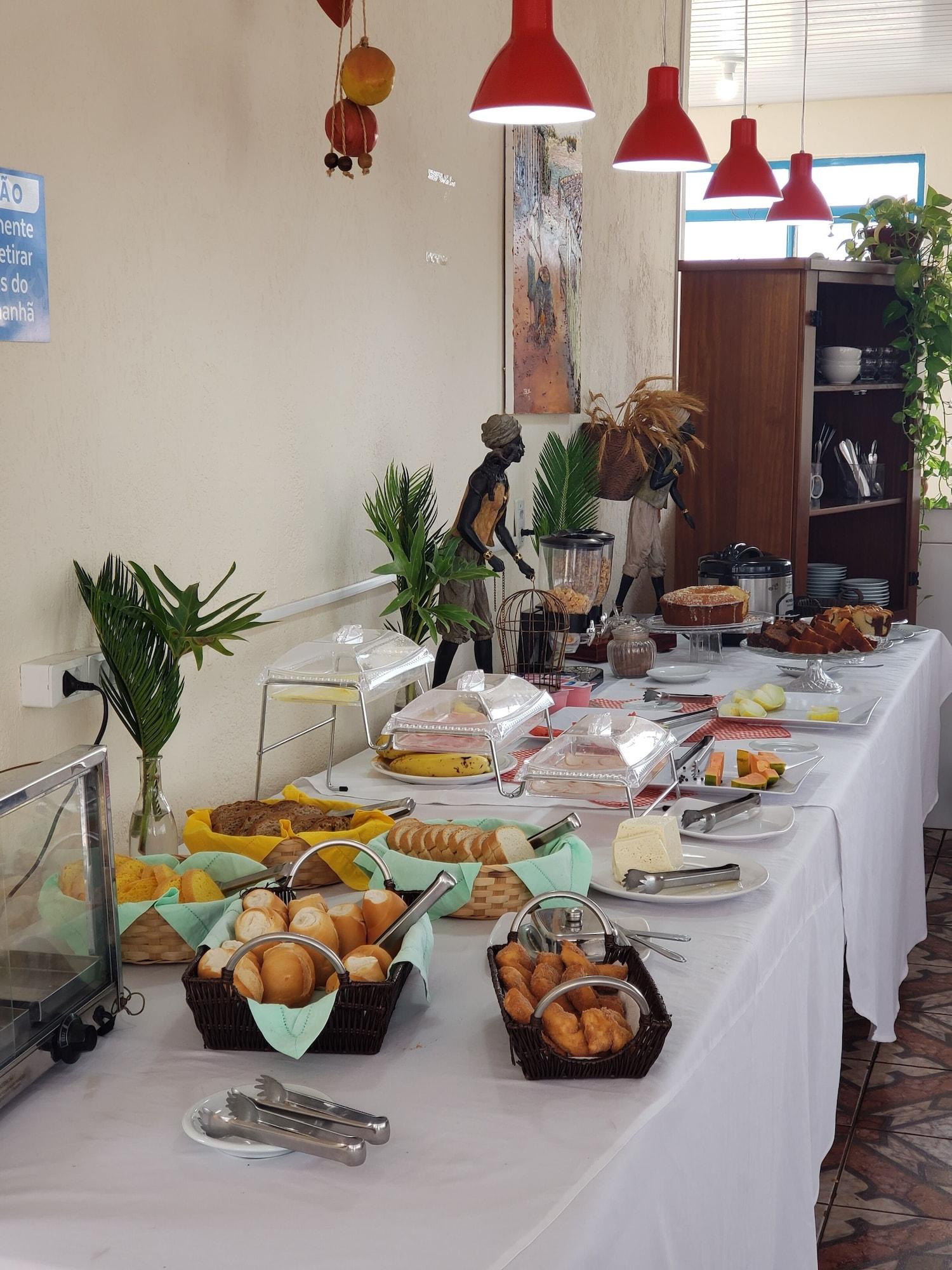 Restaurant Cambará Suites