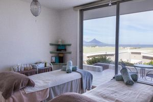 Alojamiento - Dolphin Beach Hotel