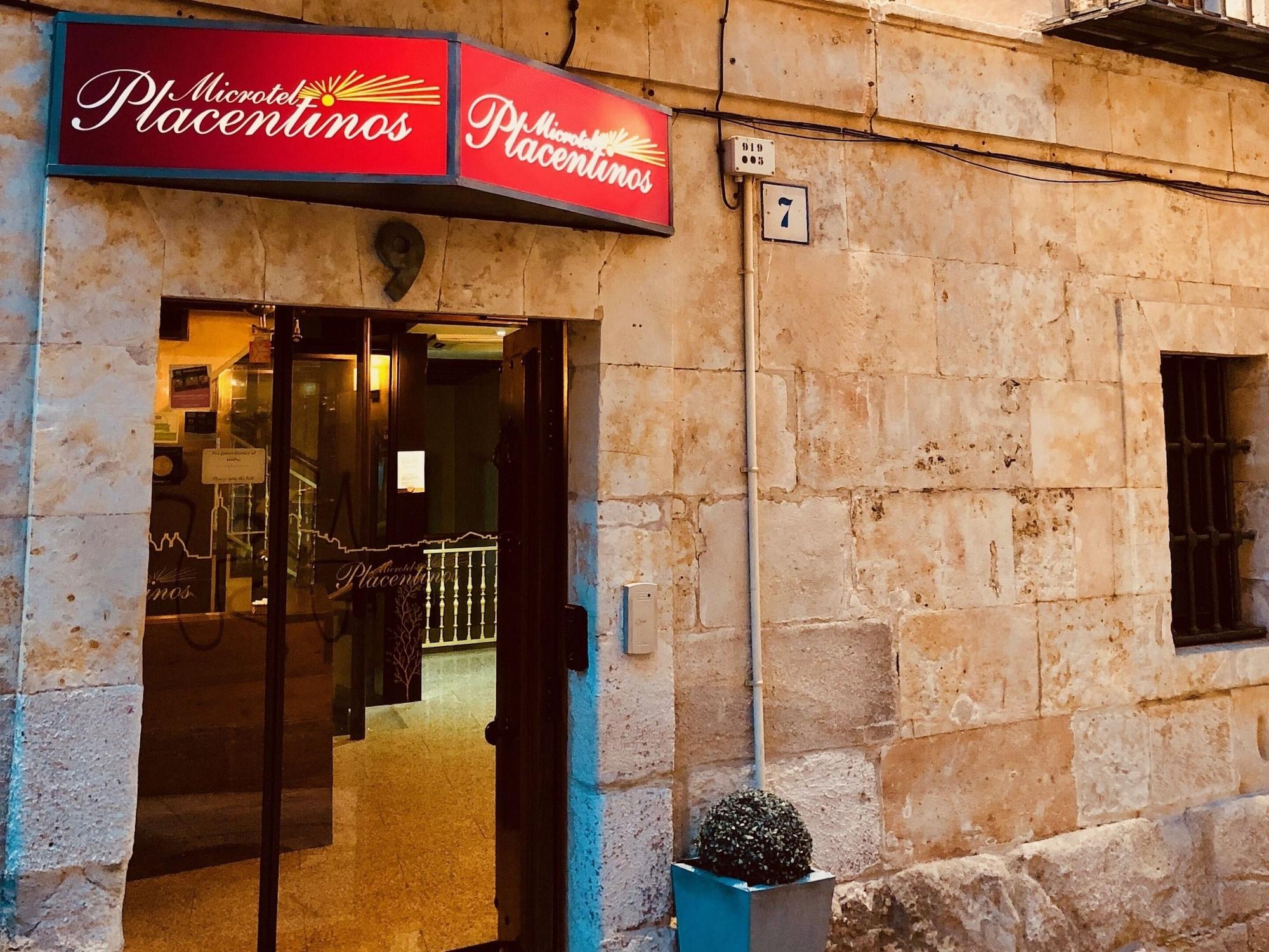 Comodidades del Alojamiento Microtel Placentinos