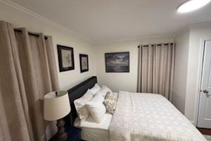 Alquiler Vacacional - Luxurious 3-bedroom 3-baths bungalow in tranquil Mint Hill with AC